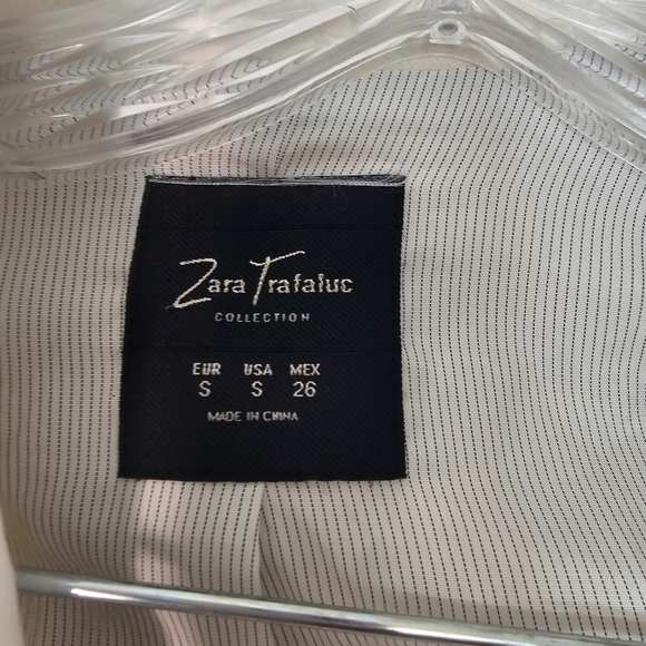 Zara Women's White Blazer One Button Closure  Size Small - Picture 4 of 9